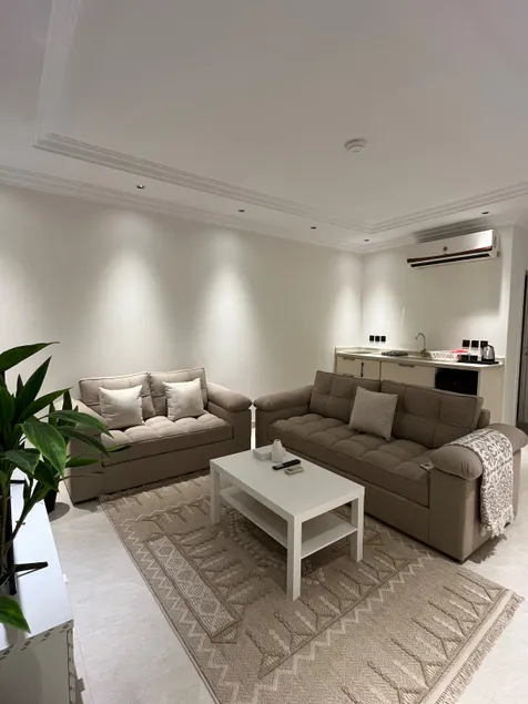 Apartment A21 with self check-in and hotel furniture - Image 1