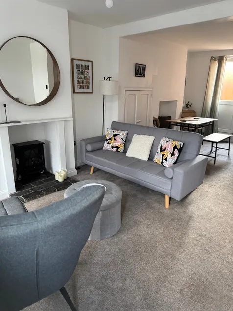 Beautiful two bed terraced home - Image 1