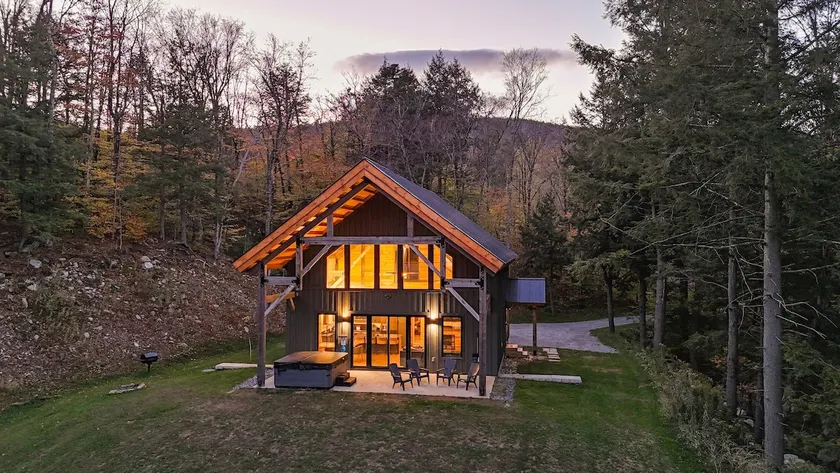 Mountain Views, Hot Tub, Trails, Waterfront - Image 1