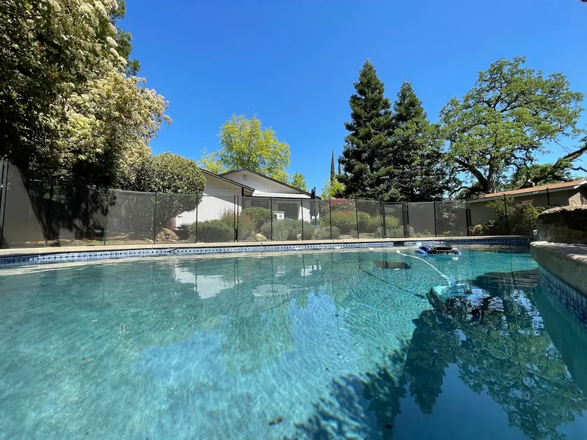 Cameron Park Summer House - Image 1