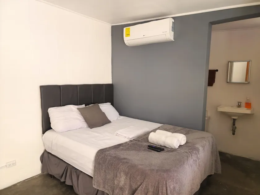 Small and cozy apartment - Image 1