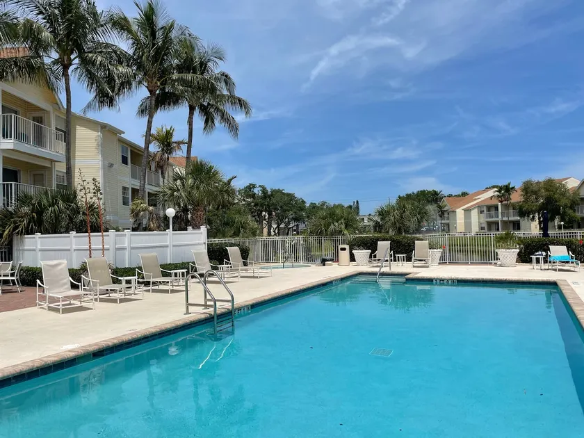 Relaxing Condo with Heated Pool - Image 1