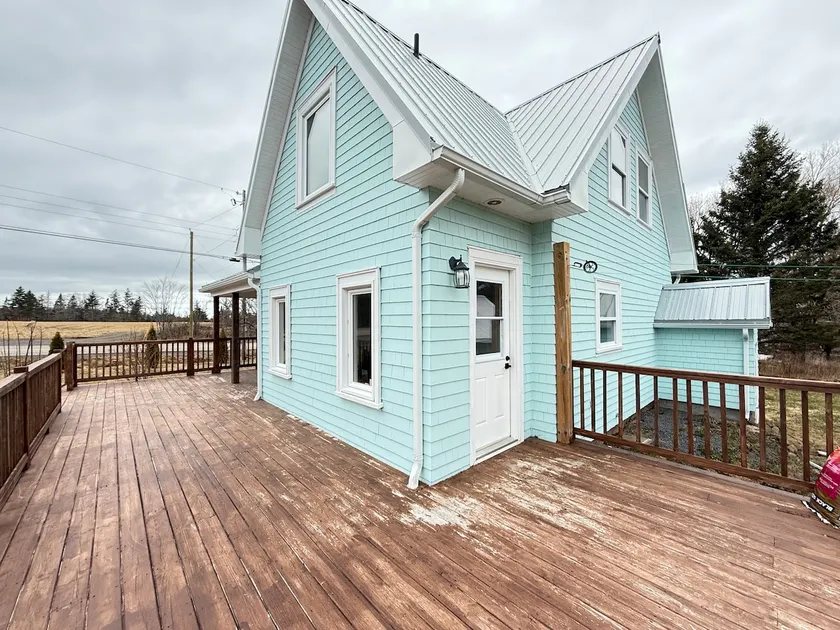 Where Driftwood Rests | Coastal Stay | Sleeps 6 - Image 1