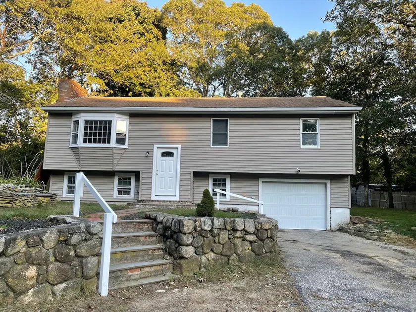 Hyannis Hideaway in Cape Cod - Image 1