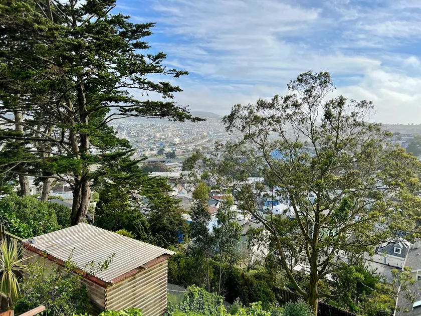Lovely Retreat w/Panoramic Hills & Cityscape Views - Image 1