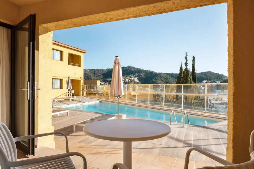 VRM – With Pool Views + Private Terrace - Image 1