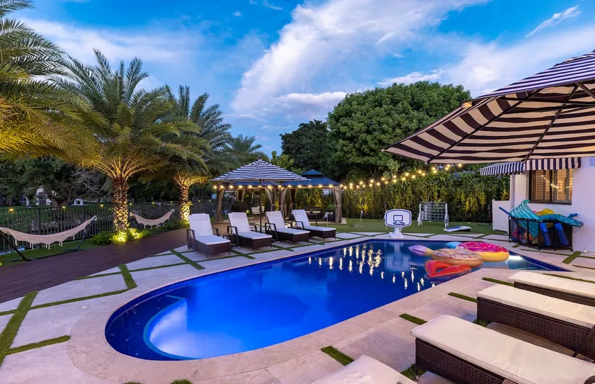 Luxury Villa Getaway • Poolside Bliss in Miami - Image 1