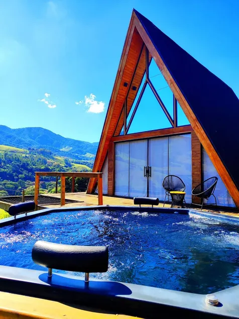 Intimate Cabin Dream Retreat in 6x interest-free - Image 1