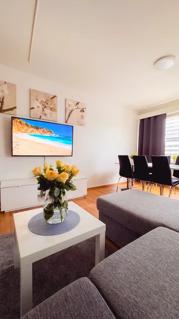 Spacious 4room home city center - Image 1