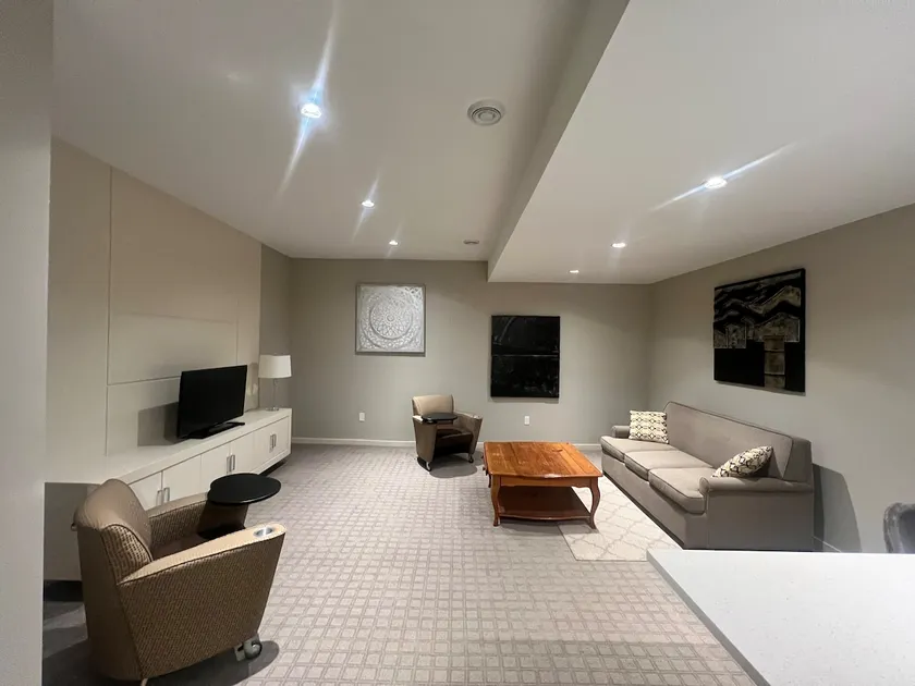 Vibrant Bridgeland, Cozy 1 bedroom basement suite - Image 1