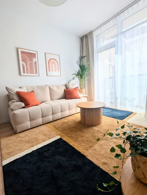 Modern 2-rm apt with Red Light Therapy panel - Image 1