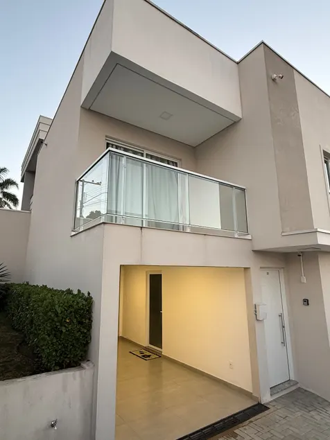 Duplex apartment in Mafra. - Image 1