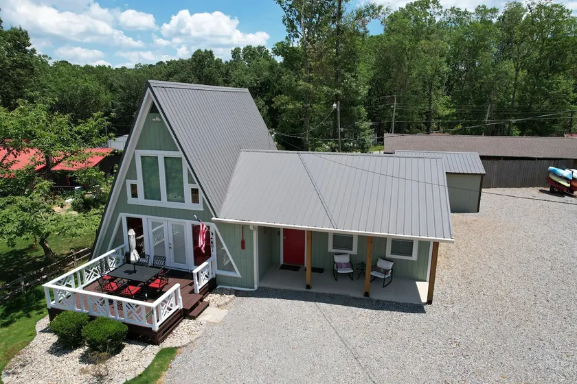 KY Lake Pet Friendly / Kayaks / Boat Parking - Image 1