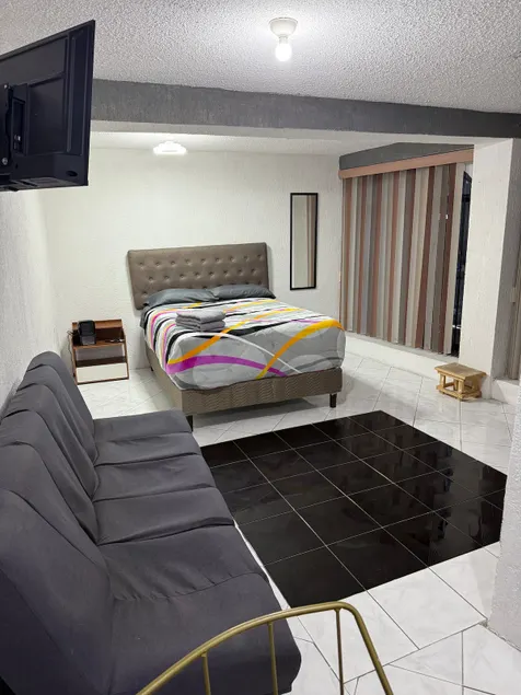 Nice mini suite, good location - Image 1