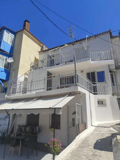 Aggelinio's Home - Image 1