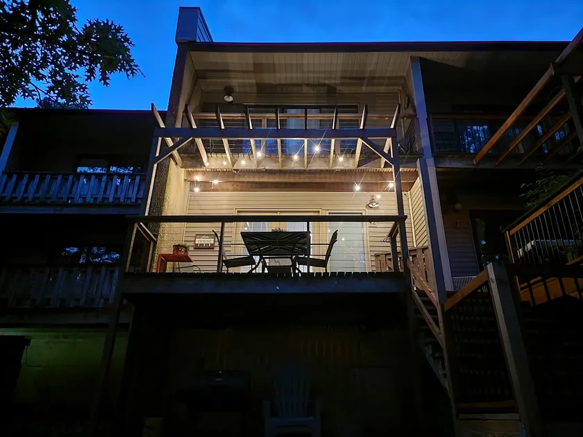 2 Story Condo w/Balcony & Pool! - Image 1