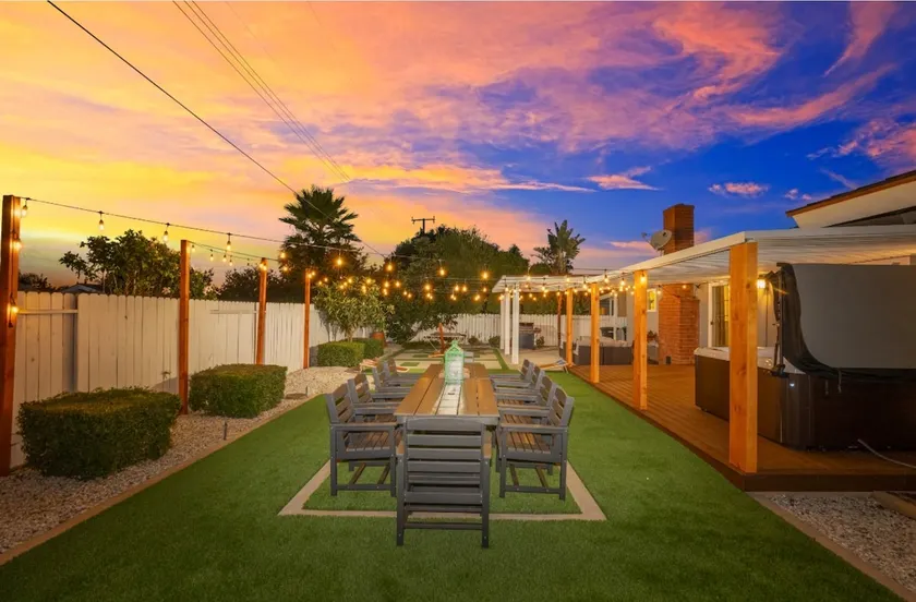 Spacious Family Home 5B 3BA ｜Minutes to Disneyland - Image 1