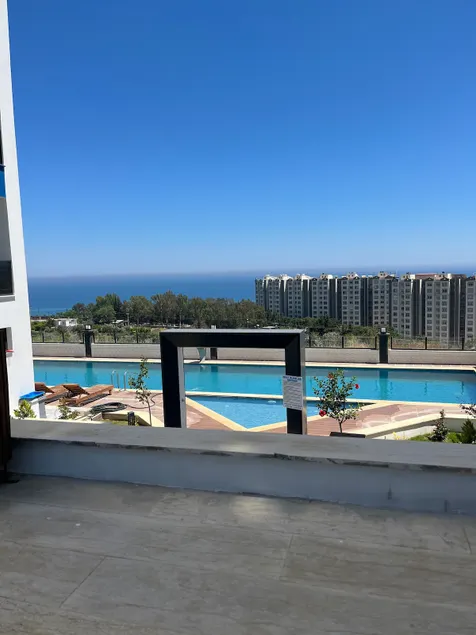 Ultra-Luxury Apartment with Sea View - Image 1