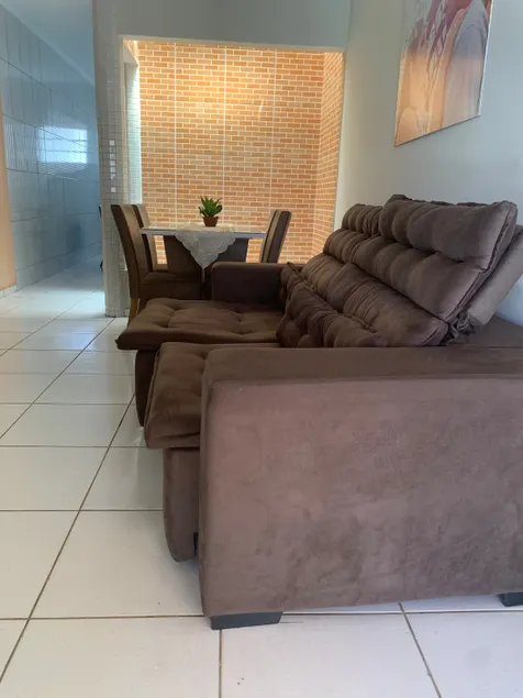 Stay comfortably in a practical home - Image 1