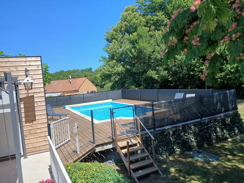 House with a private pool - Image 1