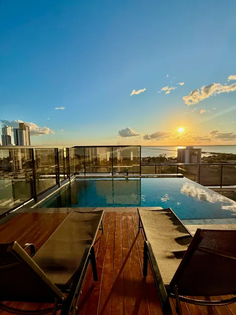 Palmas Waterfront | Luxury with Lake View - Image 1