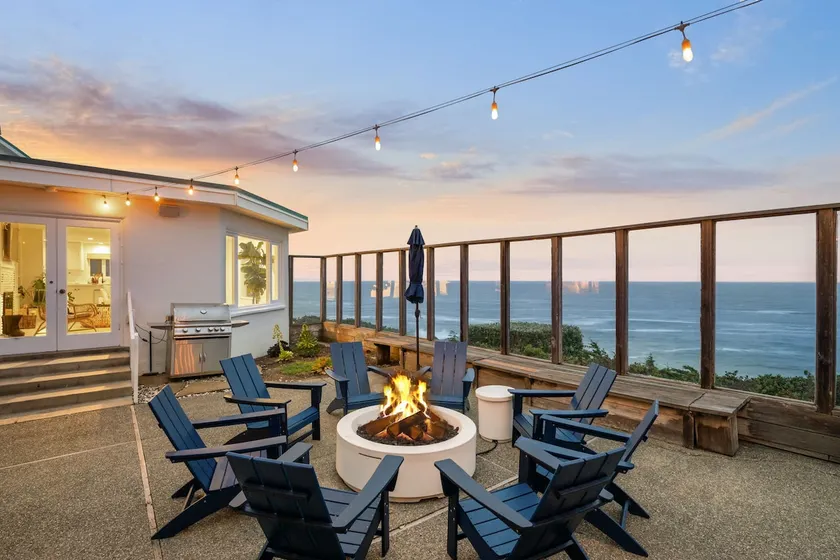 Entire Oceanfront Home Breathtaking 180 Views Near San Francisco - Image 1