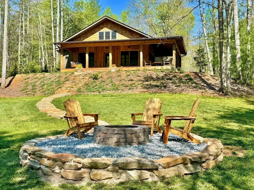 Palmetto Trailside Retreat - Image 1