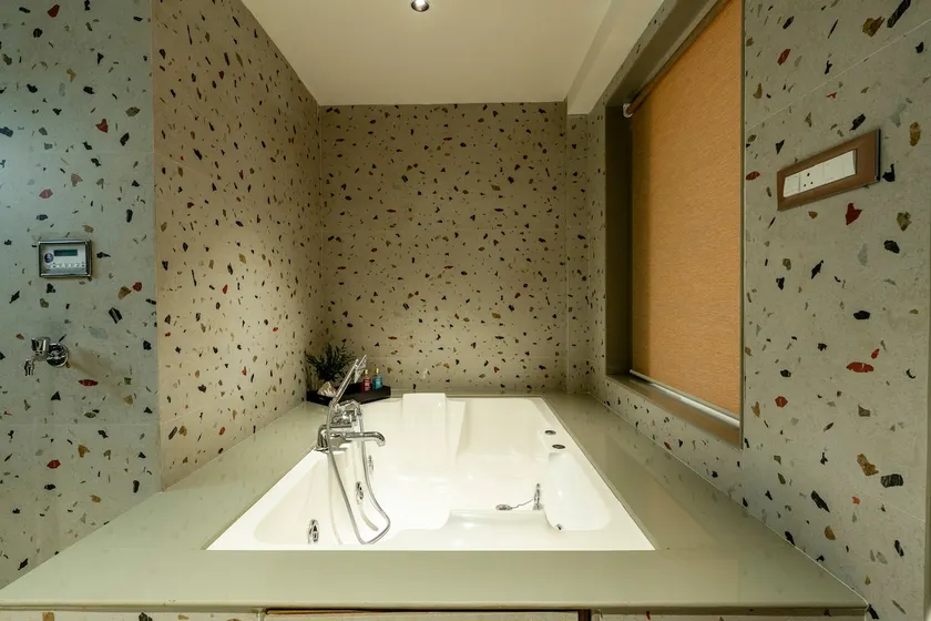 Lux 1BHK with Private Jacuzzi & Steam | Candolim - Image 1