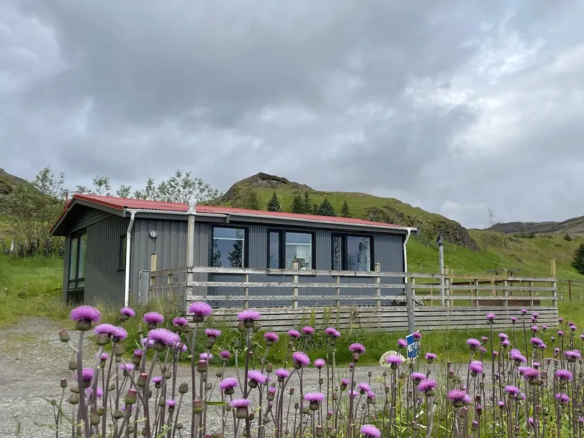 Two-Bedroom Apartment with Garden View - Image 1
