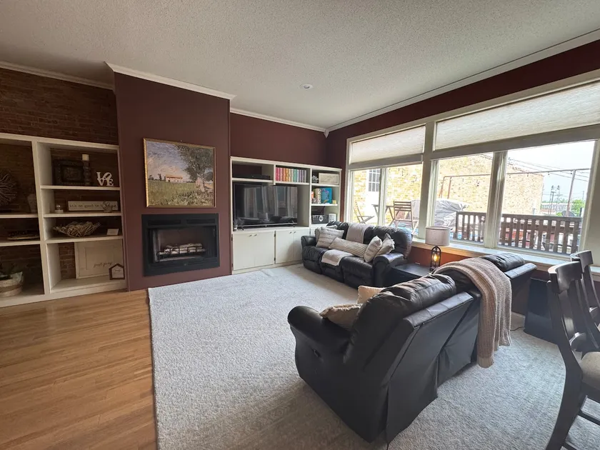 The Loft at Meridian Bridge - Image 1