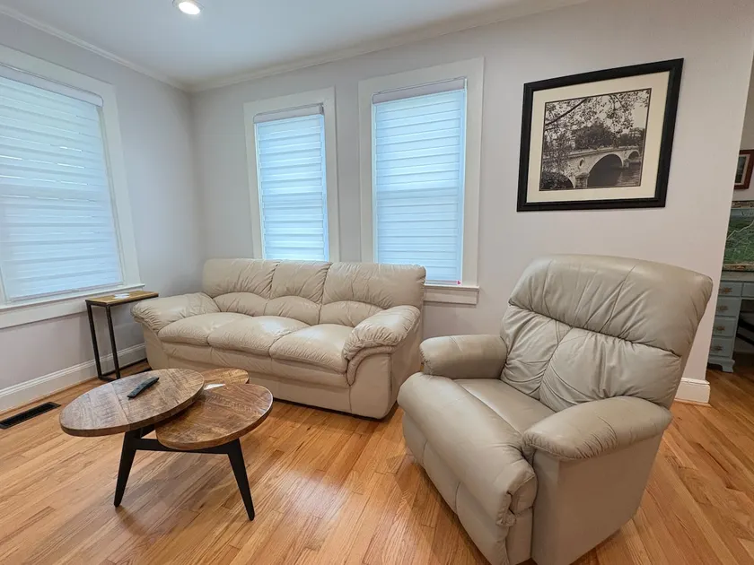 3BR Quantico House King Beds Game Room VRE Train - Image 1