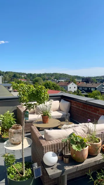 Bright and spacious, close to the city center and train - Image 1