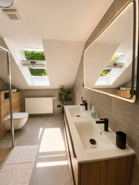 Elysian apartment 1 - Image 1