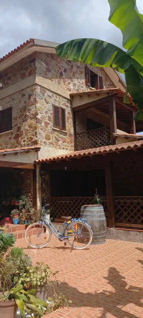 Saudade Getaway (AL/160302) - Image 1