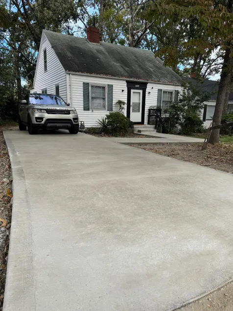 3BR King Beds | 85” TV | 4min to A&T & Downtown - Image 1