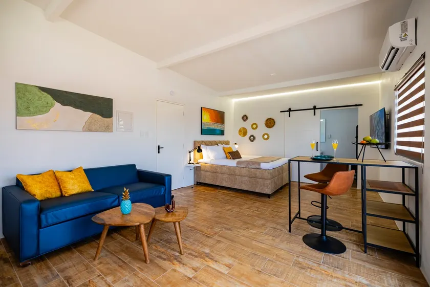 WaraWara Condominium - Image 1