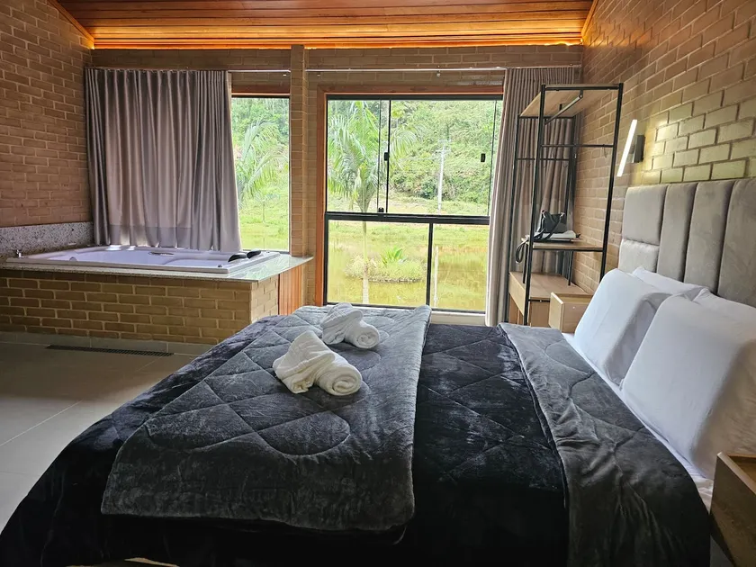 Santa Teresa - Hummingbird Chalet with Hydro and Air - Image 1