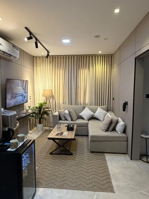 Aparthotel, bedroom, hall, kitchen 13 - Image 1