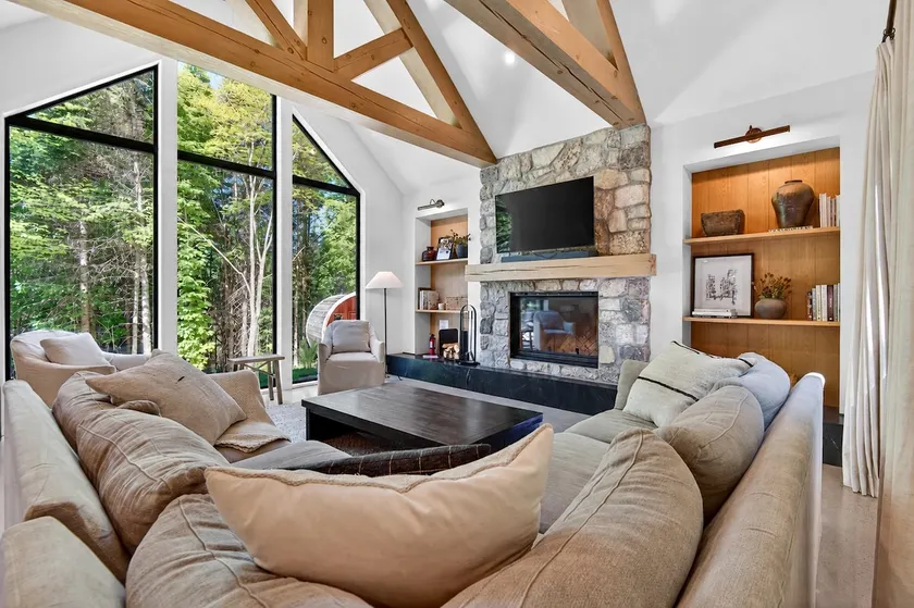NEW! Luxe Chalet | Hot Tub, Sauna & Lake Access - Image 1