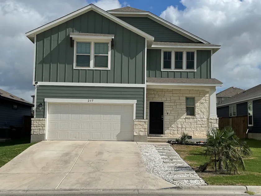 Your home away from home-Jarrell - Image 1