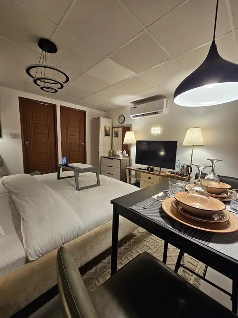 Snug Studio | 10 mins to B. Khalifa| Free Parking - Image 1