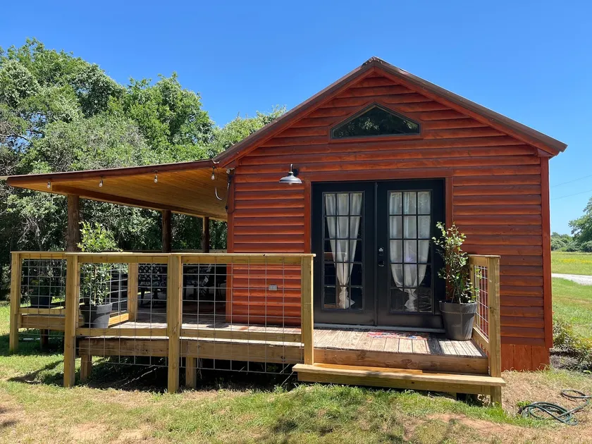 The Bluebonnet with Brazos River Access! King Bed - Image 1