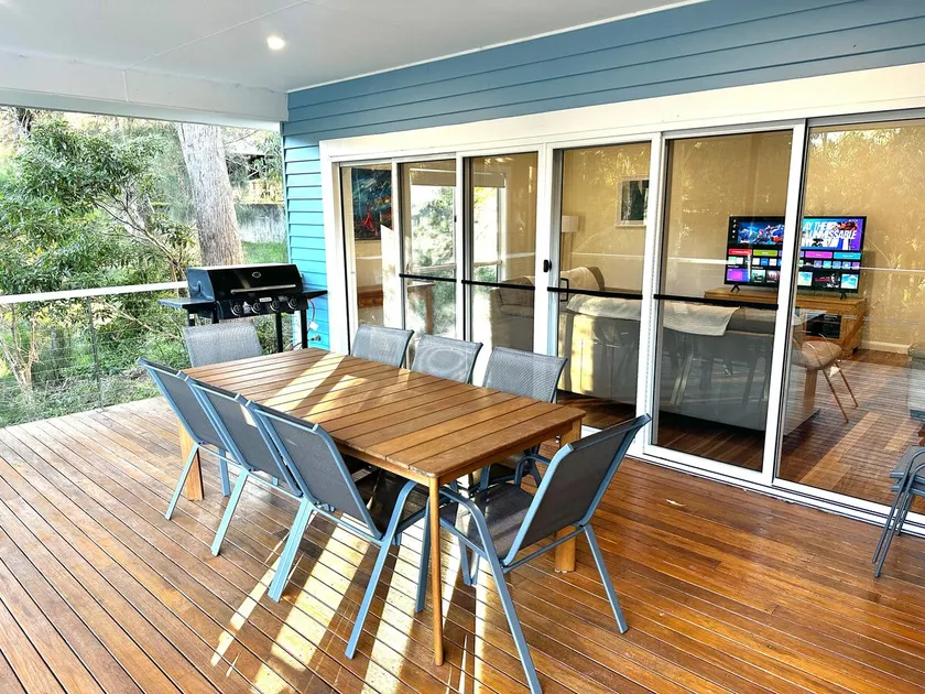 Lizzy Lake House - Image 1