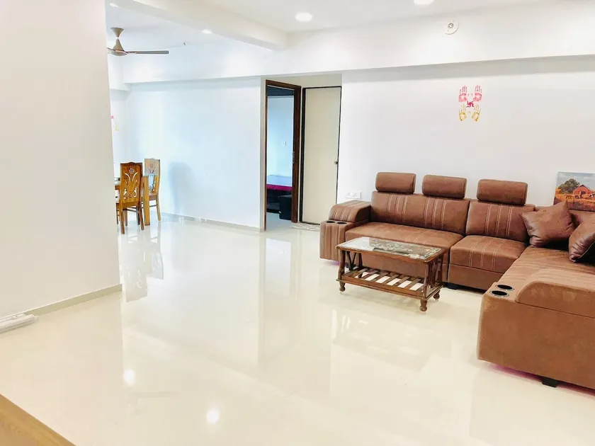 2BHK Flat in Vikroli Mumbai - Image 1