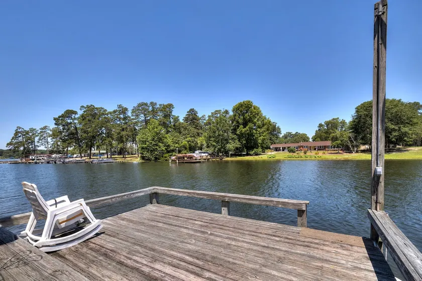 Lakefront Retreat | Dock, Firepit & Pet Friendly - Image 1