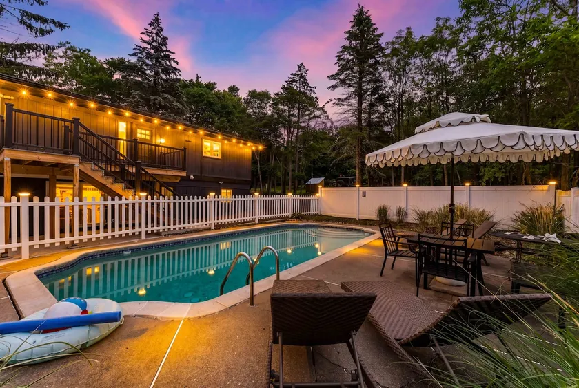 BLVCK Cabin 4 w/ In-ground Pool, Hot tub & Firepit - Image 1