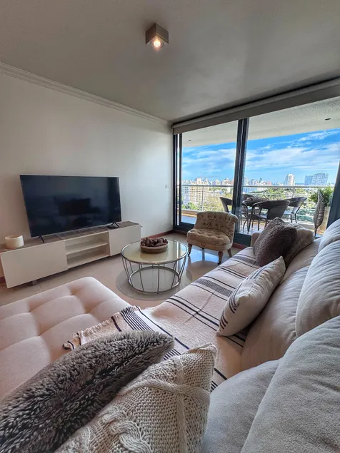 Tressesenta Tower - 11th Floor - Full Amenities 4 Pax - Image 1