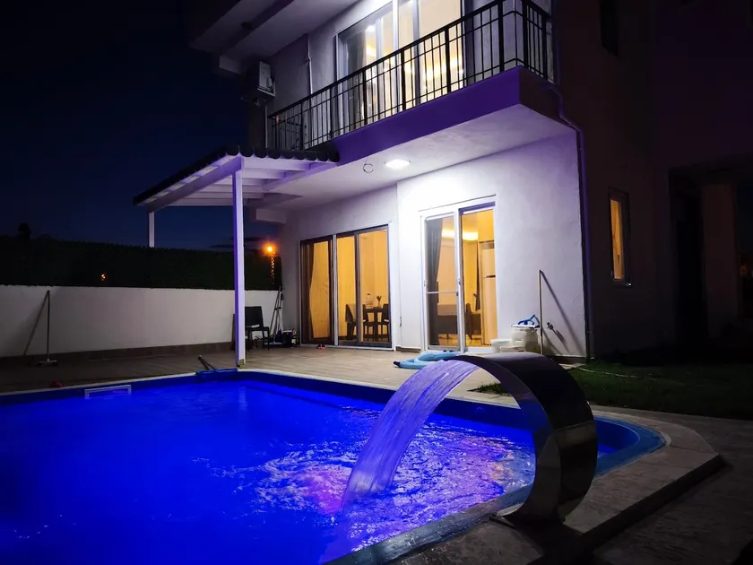 Mersin Susanoğlu Beach Villa1. Beach and Private Pool - Image 1