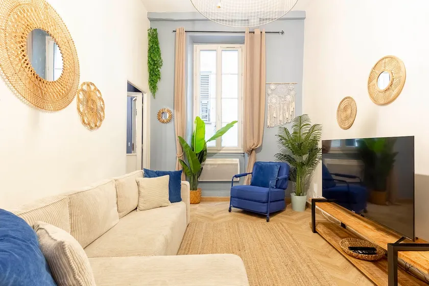 AC Boho Chic Apartment in Old Town - Image 1