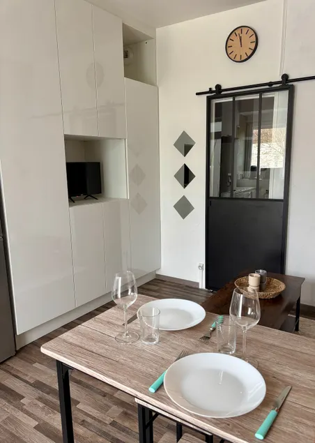 Detached house - 1 bedroom - Image 1